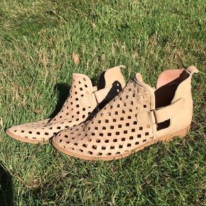 Musse & Cloud Ankle Boots